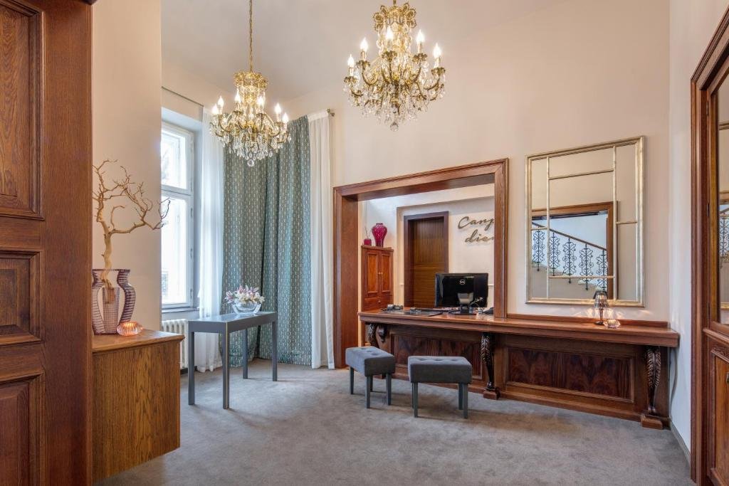 Prague Castle View Boutique